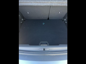 Photo 31 du bon plan PEUGEOT 2008 II Ph2 1.2 Hybrid 145ch Allure e-DCS6 occasion à 26990 €