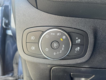 Photo 14 du bon plan FORD Fiesta 1.0 Flexifuel 95ch ST-Line 5p occasion à 15490 €