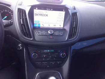 Photo 12 du bon plan FORD Kuga 1.5 Flexifuel-E85 150ch Stop&Start ST-Line 170g 4x2 Euro6.2 occasion à 18900 €