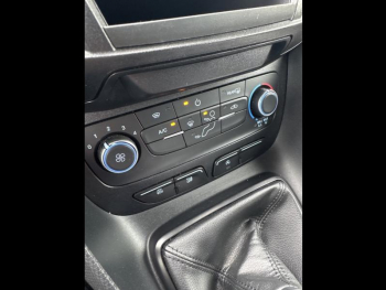 Photo 11 du bon plan FORD Transit Connect VUL L1 1.0E 100ch E85 Trend occasion à 23900 €