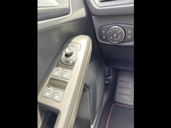 Photo 16 du bon plan FORD Focus 1.0 Flexifuel mHEV 125ch ST-Line X Powershift occasion à 28485 €