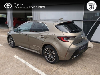Photo 18 du bon plan TOYOTA Corolla 1.8 140ch Design MY23 occasion à 24900 €
