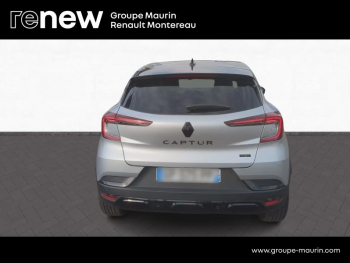 Photo 4 du bon plan RENAULT Captur 1.6 E-Tech hybride 145ch Rive Gauche occasion à 23990 €