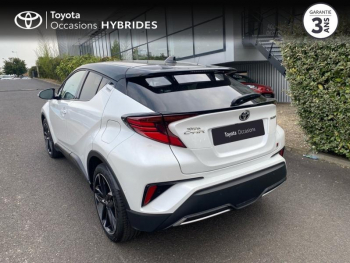 Photo 2 du bon plan TOYOTA C-HR 122h GR-Sport 2WD E-CVT MY22 occasion à 25990 €