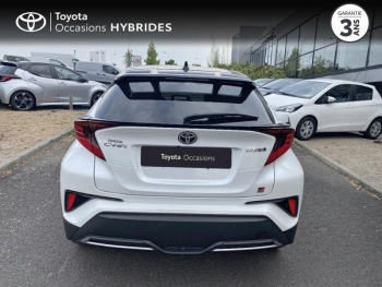 Photo 4 du bon plan TOYOTA C-HR 122h GR-Sport 2WD E-CVT MY22 occasion à 25990 €