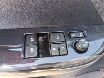 Photo 3 du bon plan TOYOTA Hilux VUL 2.8 D-4D X-Tra Cabine Invincible 4WD BVA RC23 occasion à 40990 €
