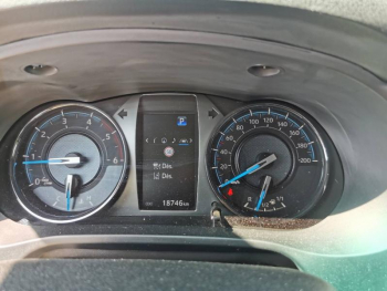 Photo 9 du bon plan TOYOTA Hilux VUL 2.8 D-4D X-Tra Cabine Invincible 4WD BVA RC23 occasion à 40990 €