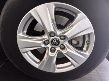 Photo 4 du bon plan TOYOTA RAV4 Hybride 218ch Dynamic 2WD MY20 occasion à 26490 €