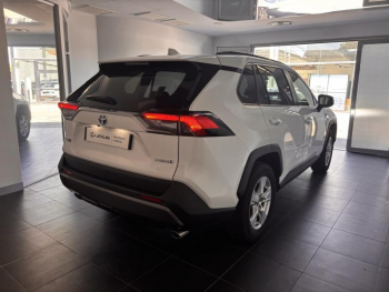 Photo 7 du bon plan TOYOTA RAV4 Hybride 218ch Dynamic 2WD MY20 occasion à 26490 €