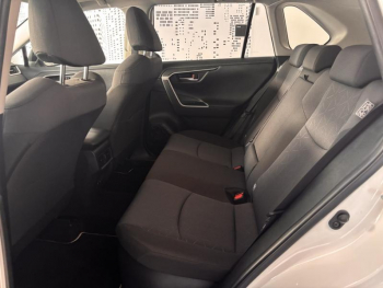Photo 11 du bon plan TOYOTA RAV4 Hybride 218ch Dynamic 2WD MY20 occasion à 26490 €
