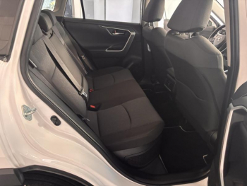 Photo 12 du bon plan TOYOTA RAV4 Hybride 218ch Dynamic 2WD MY20 occasion à 26490 €