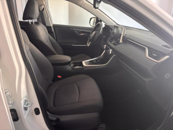Photo 13 du bon plan TOYOTA RAV4 Hybride 218ch Dynamic 2WD MY20 occasion à 26490 €