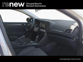 Photo 11 du bon plan RENAULT Megane 1.5 Blue dCi 115ch Evolution EDC -23 occasion à 18500 €