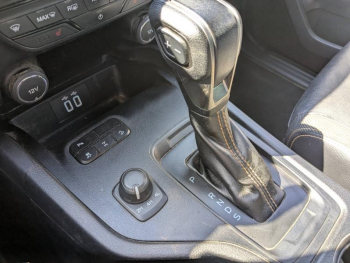 Photo 23 du bon plan FORD Ranger VUL 2.0 TDCi 213ch Double Cabine Wildtrak BVA10 occasion à 32429 €