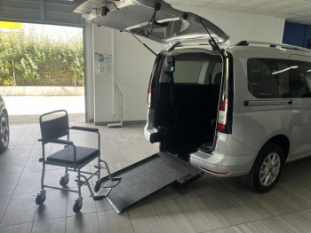 Photo 4 du bon plan FORD Grd Tourneo Connect 2.0 EcoBlue 122ch Titanium DSG7 equipement PMR (handicapÃ©) avec rampe occasion à 38990 €