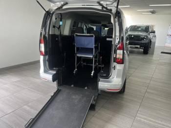 Photo 7 du bon plan FORD Grd Tourneo Connect 2.0 EcoBlue 122ch Titanium DSG7 equipement PMR (handicapÃ©) avec rampe occasion à 38990 €