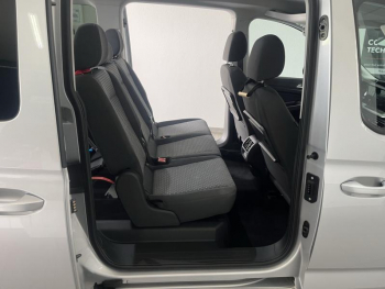 Photo 15 du bon plan FORD Grd Tourneo Connect 2.0 EcoBlue 122ch Titanium DSG7 equipement PMR (handicapÃ©) avec rampe occasion à 38990 €