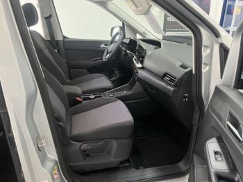 Photo 16 du bon plan FORD Grd Tourneo Connect 2.0 EcoBlue 122ch Titanium DSG7 equipement PMR (handicapÃ©) avec rampe occasion à 38990 €