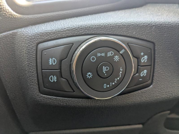 Photo 17 du bon plan FORD EcoSport 1.0 EcoBoost 125ch Active 6cv avec Kit ethanol Biomotors occasion à 18943 €