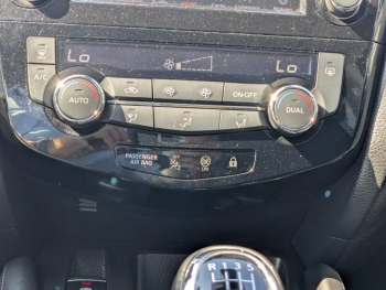 Photo 13 du bon plan NISSAN Qashqai 1.3 DIG-T 140ch N-Connecta Euro6d-T occasion à 15980 €