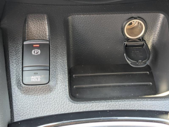 Photo 14 du bon plan NISSAN Qashqai 1.3 DIG-T 140ch N-Connecta Euro6d-T occasion à 15980 €