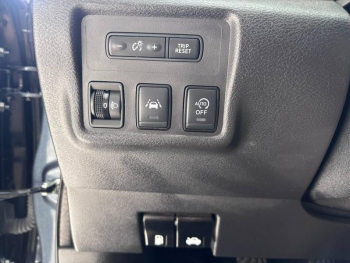 Photo 12 du bon plan NISSAN Micra 1.0 IG-T 92ch Made in France occasion à 12690 €