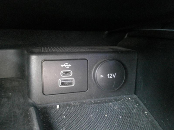 Photo 12 du bon plan FORD Kuga 2.5 Duratec 180ch Hybrid FlexiFuel ST-Line X Powershift occasion à 32900 €