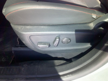 Photo 20 du bon plan FORD Kuga 2.5 Duratec 180ch Hybrid FlexiFuel ST-Line X Powershift occasion à 32900 €