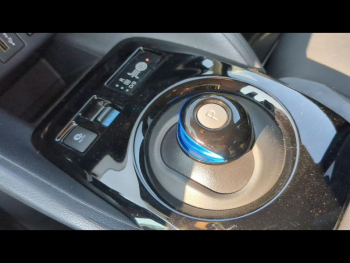 Photo 17 du bon plan NISSAN Leaf 217ch e+ 62kWh Tekna 21 occasion à 18990 €
