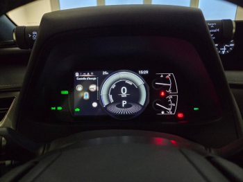 Photo 6 du bon plan LEXUS UX 250h 2WD Premium Edition MY22 occasion à 25990 €