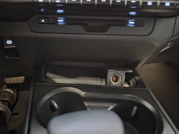 Photo 9 du bon plan LEXUS UX 250h 2WD Premium Edition MY22 occasion à 25990 €