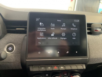Photo 12 du bon plan RENAULT Clio 1.6 E-Tech hybride 145ch Techno occasion à 22490 €