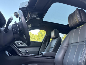 Photo 17 du bon plan LAND-ROVER Range Rover Velar 2.0 P400e 404ch PHEV R-Dynamic SE AWD BVA occasion à 61899 €