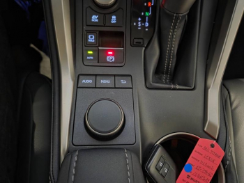 Photo 9 du bon plan LEXUS NX 300h 2WD Sport Edition occasion à 28490 €