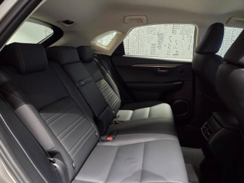 Photo 11 du bon plan LEXUS NX 300h 2WD Sport Edition occasion à 28490 €