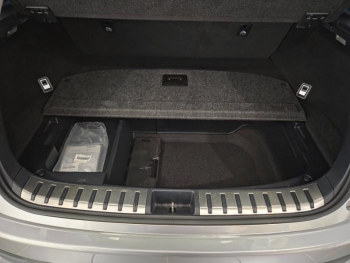 Photo 13 du bon plan LEXUS NX 300h 2WD Sport Edition occasion à 28490 €