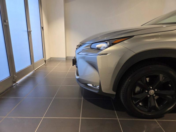 Photo 17 du bon plan LEXUS NX 300h 2WD Sport Edition occasion à 28490 €