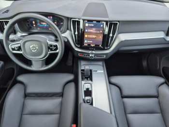 Photo 4 du bon plan VOLVO XC60 T6 Hybride Rechargeable 253 + 145ch Plus Style Dark Geartronic 8 AWD occasion à 54890 €