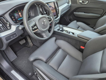 Photo 5 du bon plan VOLVO XC60 T6 Hybride Rechargeable 253 + 145ch Plus Style Dark Geartronic 8 AWD occasion à 54890 €