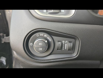 Photo 13 du bon plan JEEP Renegade 1.5 Turbo T4 130ch MHEV Longitude BVR7 occasion à 21990 €