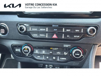 Photo 12 du bon plan KIA Niro 1.6 GDi 105ch ISG + Ã©lectrique 43.5ch Design DCT6 occasion à 17490 €