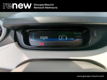 Photo 19 du bon plan RENAULT Zoe Life charge normale R90 MY19 occasion à 7490 €