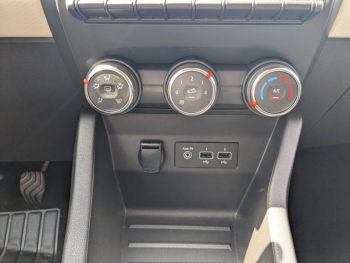 Photo 17 du bon plan RENAULT Clio 1.0 TCe 100ch Evolution GPL occasion à 16199 €