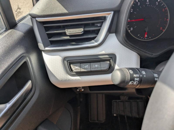 Photo 21 du bon plan RENAULT Clio 1.0 TCe 100ch Evolution GPL occasion à 16199 €