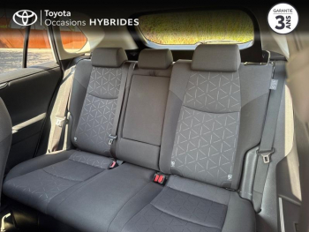 Photo 12 du bon plan TOYOTA RAV4 2.5 Hybride 218ch Dynamic 2WD MY22 occasion à 30990 €