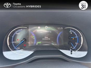 Photo 14 du bon plan TOYOTA RAV4 2.5 Hybride 218ch Dynamic 2WD MY22 occasion à 30990 €