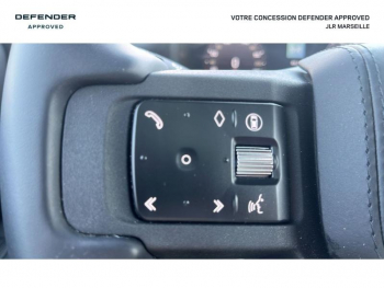 Photo 29 du bon plan LAND-ROVER Defender 110 2.0 P300e Sedona Edition occasion à 108990 €