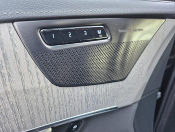 Photo 30 du bon plan VOLVO XC90 T8 AWD 310 + 145ch Ultra Style Dark Geartronic occasion à 75900 €