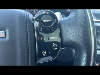 Photo 27 du bon plan LAND-ROVER Range Rover Velar 3.0D V6 300ch R-Dynamic HSE AWD BVA occasion à 44490 €