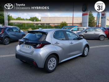 Photo 18 du bon plan TOYOTA Yaris 116h Dynamic Business 5p + Programme Beyond Zero Academy MY22 occasion à 21490 €
